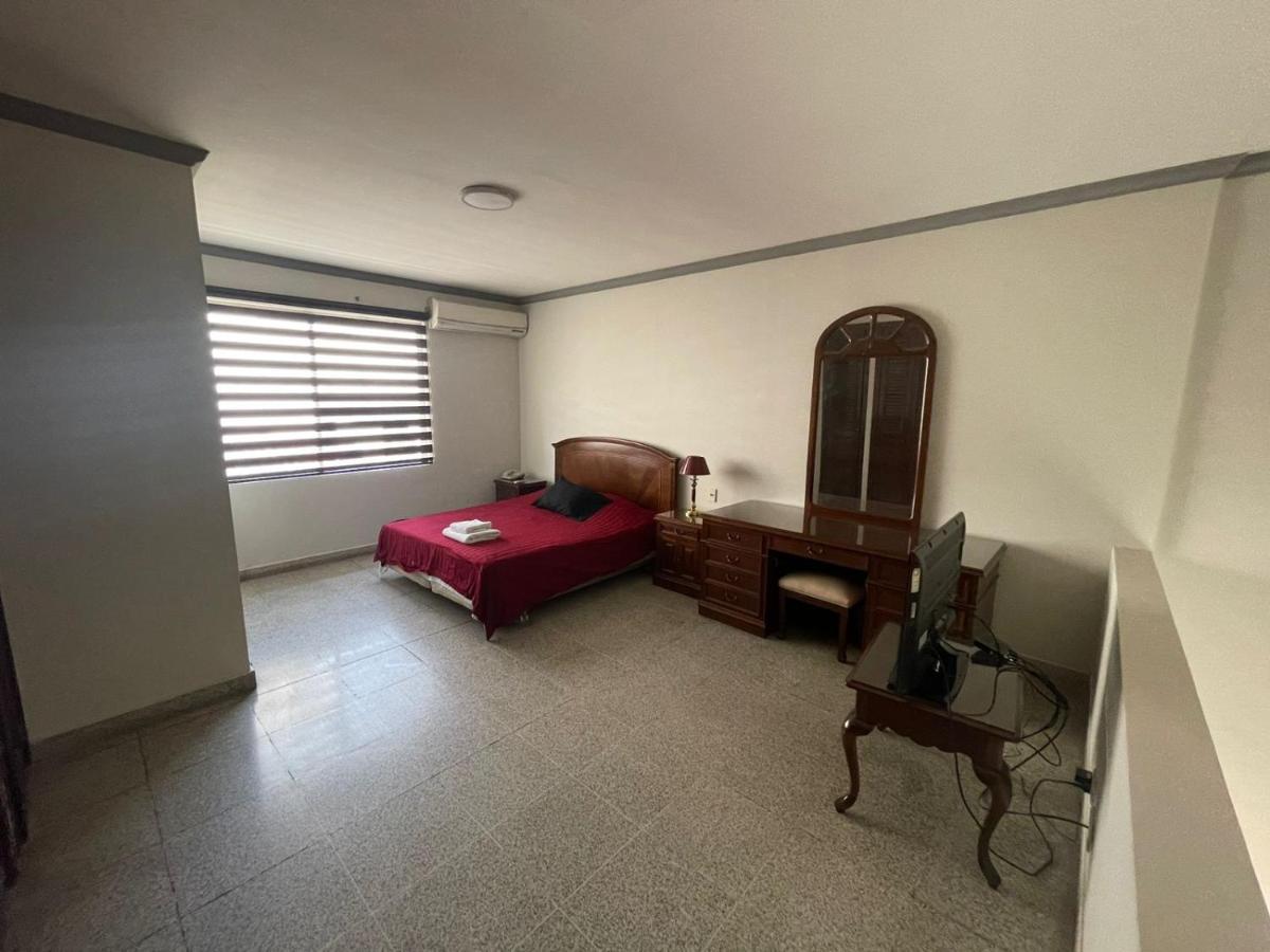 Apartament Tradicion Santa Cruz de La Sierra Zewnętrze zdjęcie